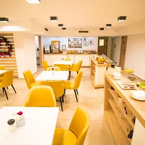 Kvihotel - The Smart מלון