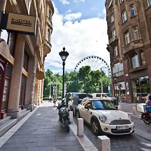 Sasone *** Budapest