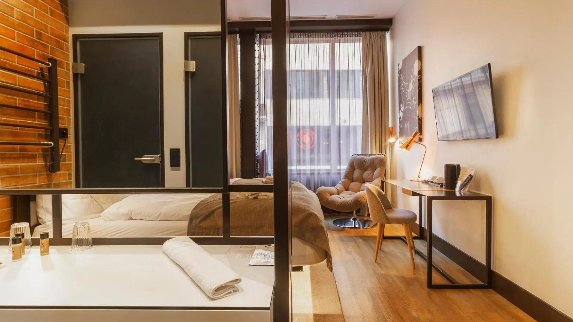 The Loft Budapest 3*,  Hungary