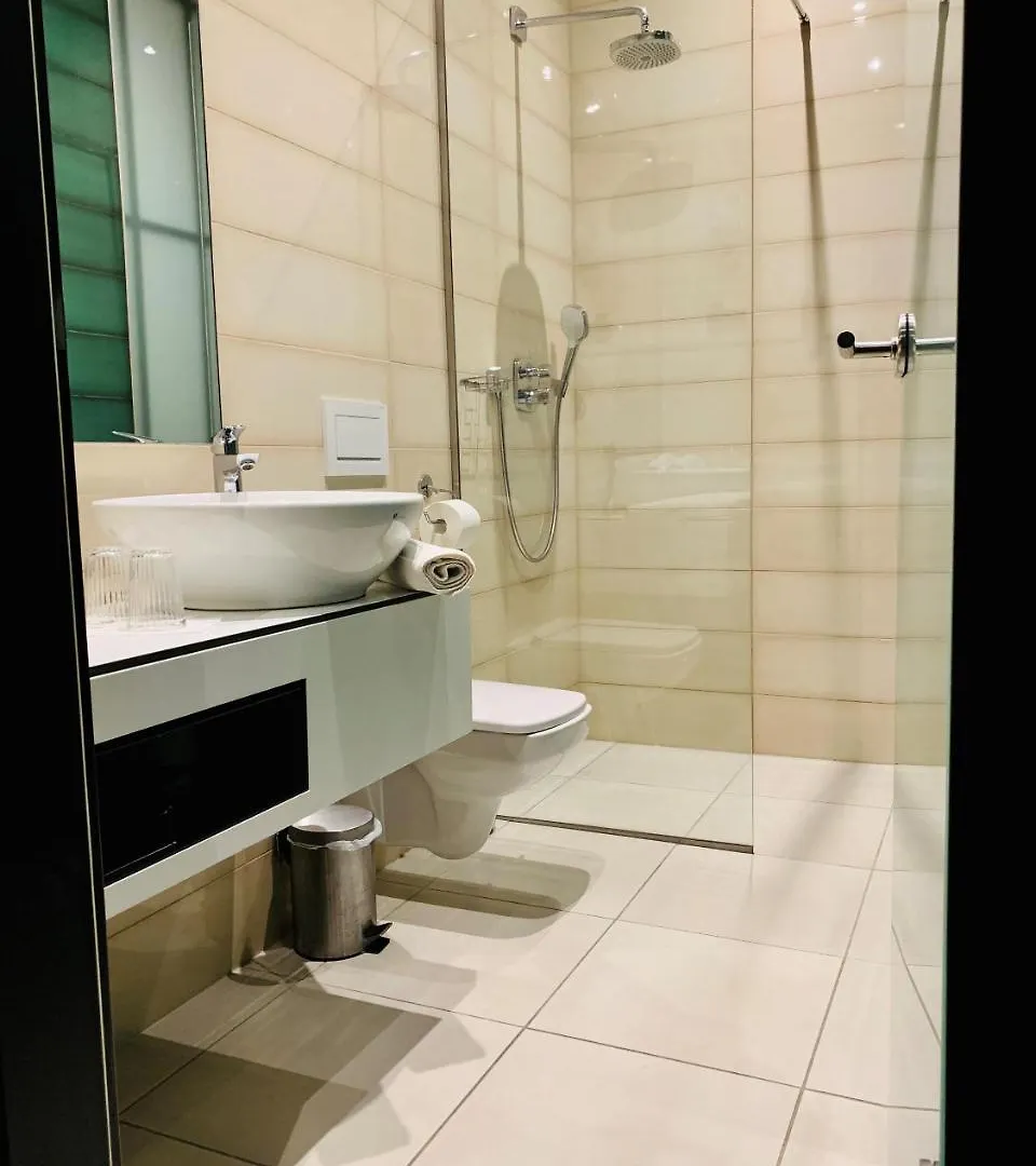 The Loft בודפשט 3*,